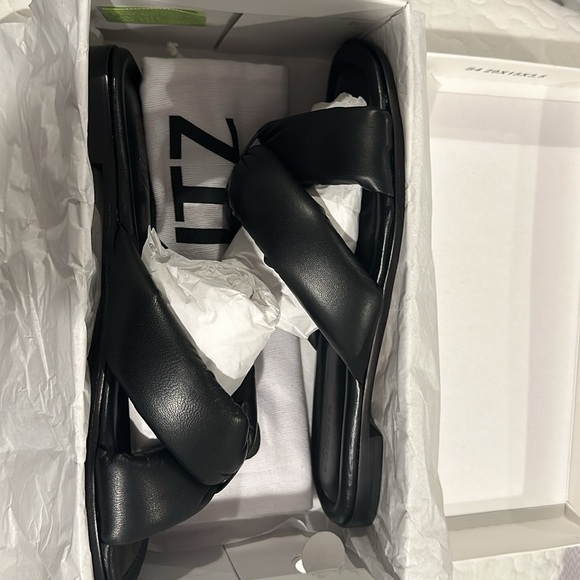 🆕 in box shutz leather flats - Picture 7 of 7